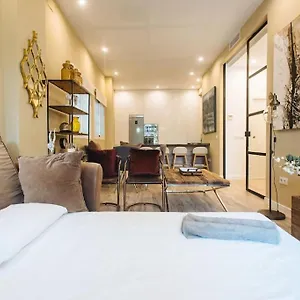 Selecta Patricio Saenz Appartement Séville